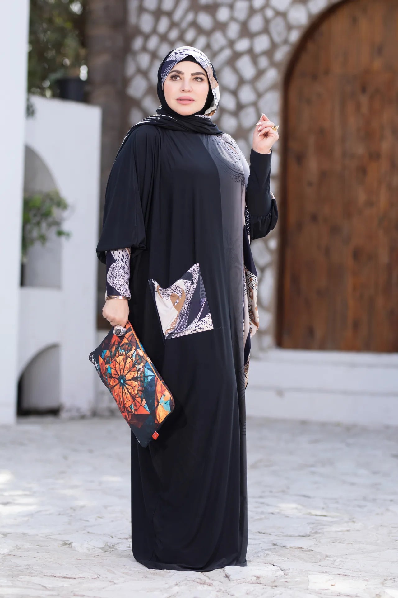 Model wearing clean isdal designed for everyday comfort and elegance
