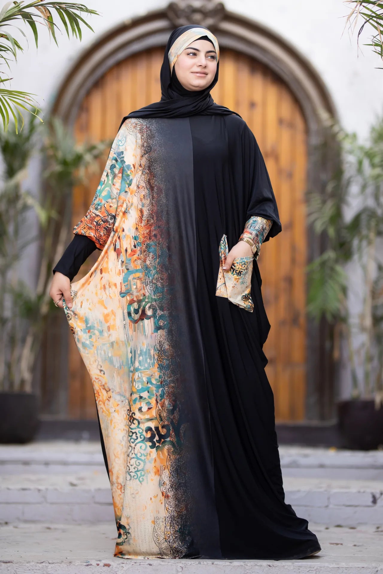 Close-up of isdal artistic details reflecting balance and refined style
