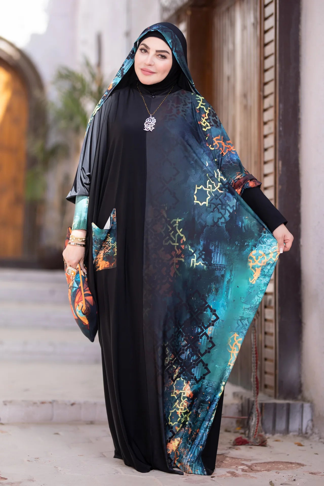 Side view of flowing isdal highlighting relaxed silhouette and comfort
