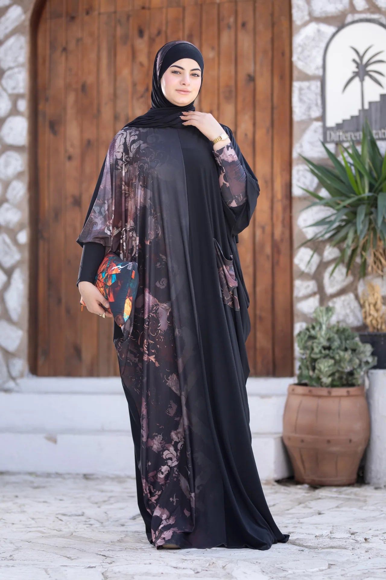 Calm feminine isdal featuring delicate details and smooth flowing design
