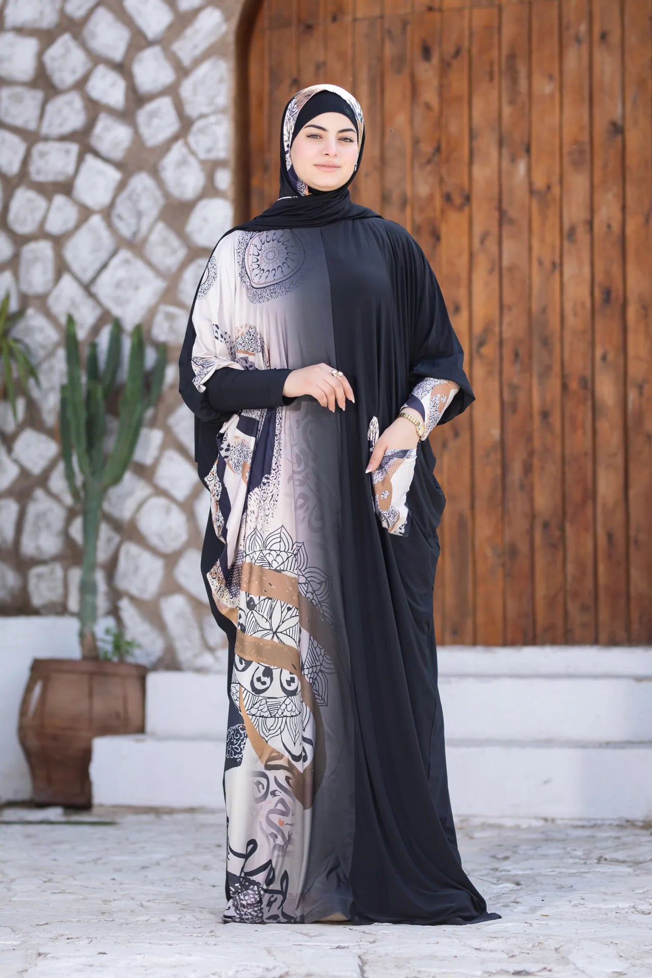 Flowing isdal in motion showing natural drape and everyday comfort
