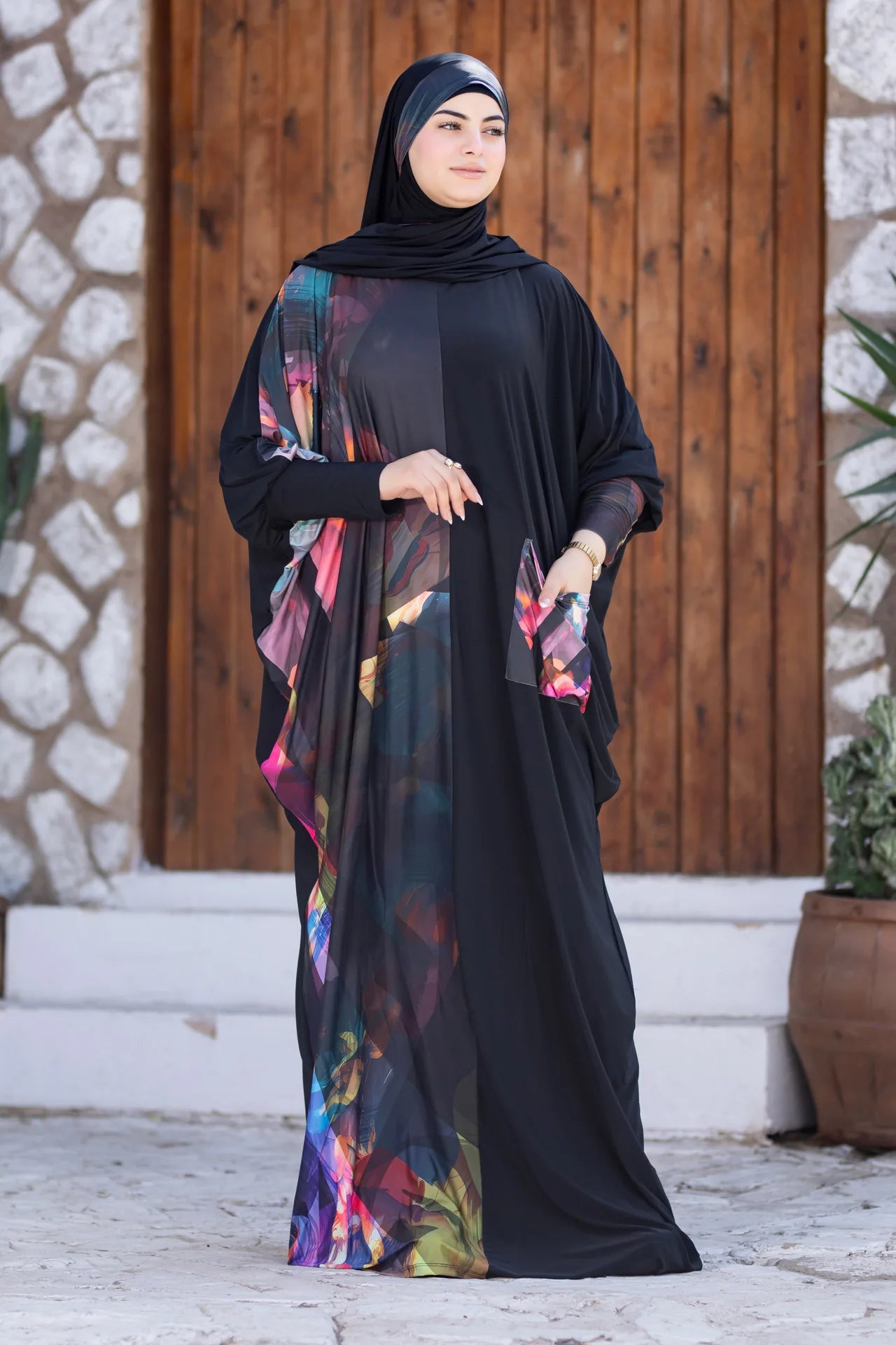 Elegant isdal featuring vibrant artistic accents and fluid design
